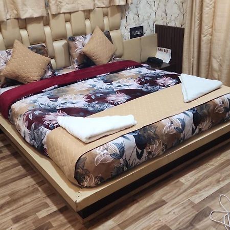 Hotel The Casa Srinagar  Ngoại thất bức ảnh