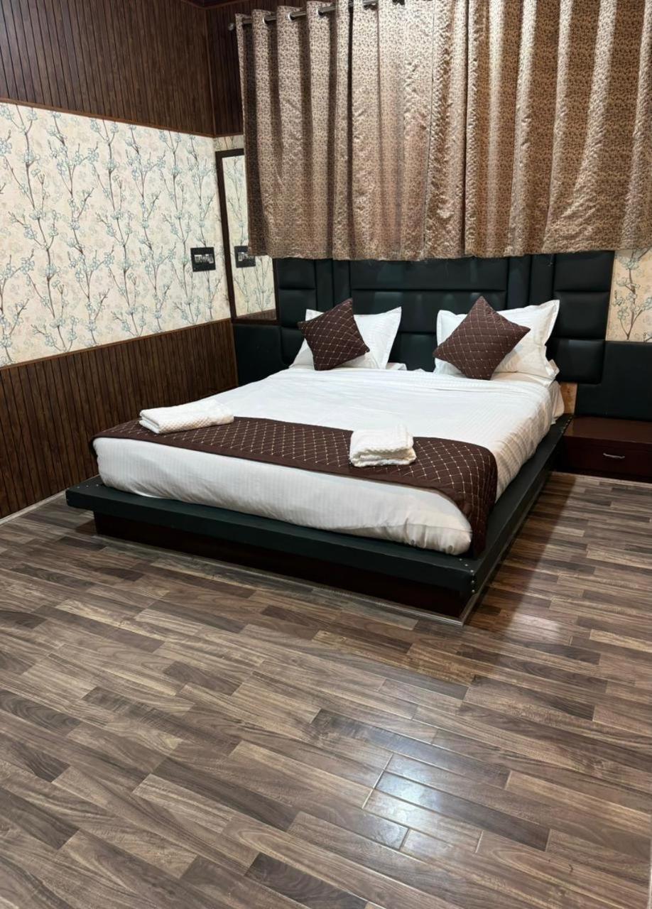 Hotel The Casa Srinagar  Ngoại thất bức ảnh